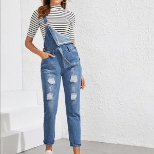 Ripped pocket front Denim Overall🧢